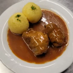 Rinderroulade mit 2 Klößen