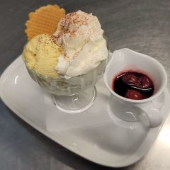 vanilleis-heisse-kirschen-1-bierhimmel